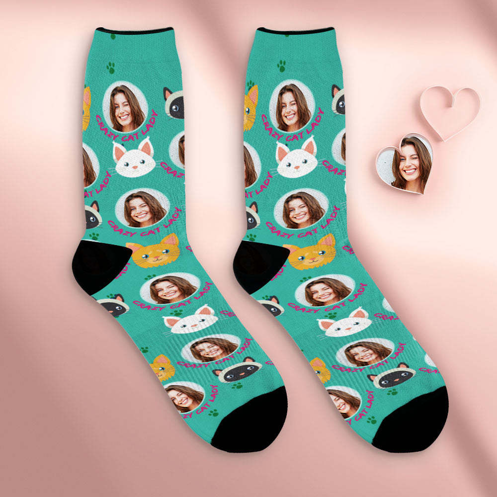 Benutzerdefinierte Atmungsaktive Gesichtssocken Personalisierte Weiche Socken Muttertagsgeschenke Crazy Cat Lady - DePhotoBoxer