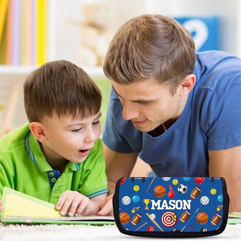 Federmäppchen Mit Individuellem Namen Für Kinder, Geburtstagsgeschenk Für Jungen, Geschenk Zum Schulanfang Für Den Sohn, Vorschulzubehör, Reißverschlusstasche, Reisetasche