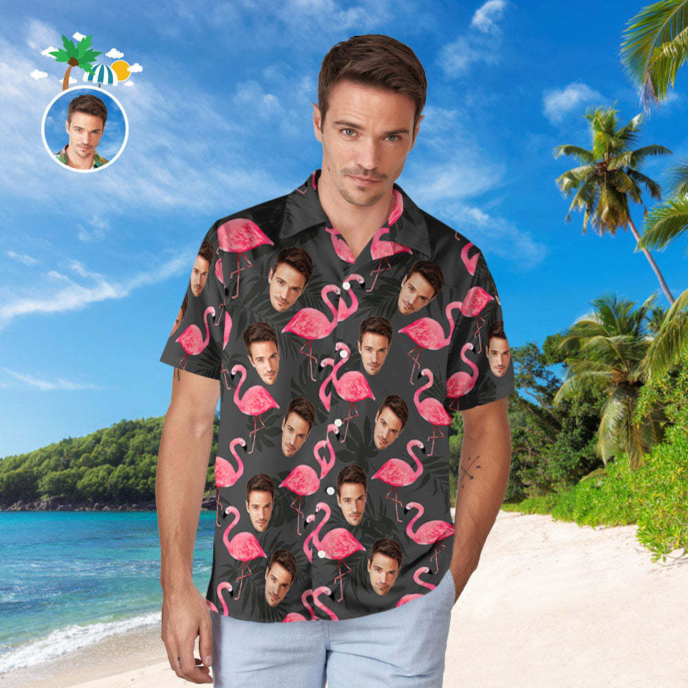 Camisa Hawaiana De Cara Personalizada Para Él Camisa De Foto De Hombre Personalizada Flamingo & Monstera Leaves Valentine's Day Gift - CalzoncillosfotoES