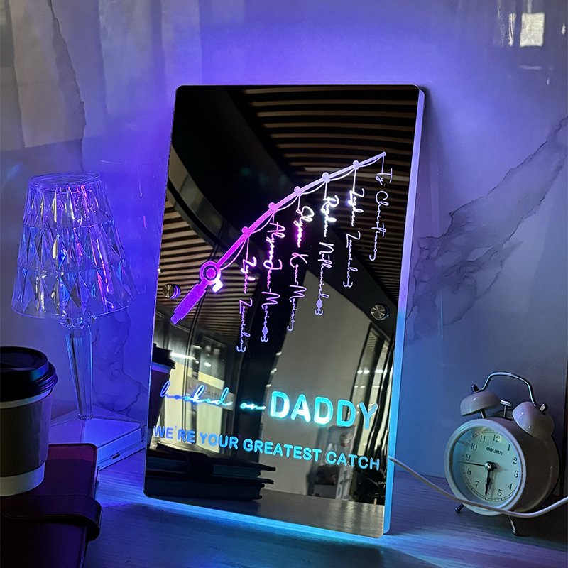 Personalisiertes „hooked On Daddy"-spiegellicht Zum Vatertagsverkauf - meinemondlampe