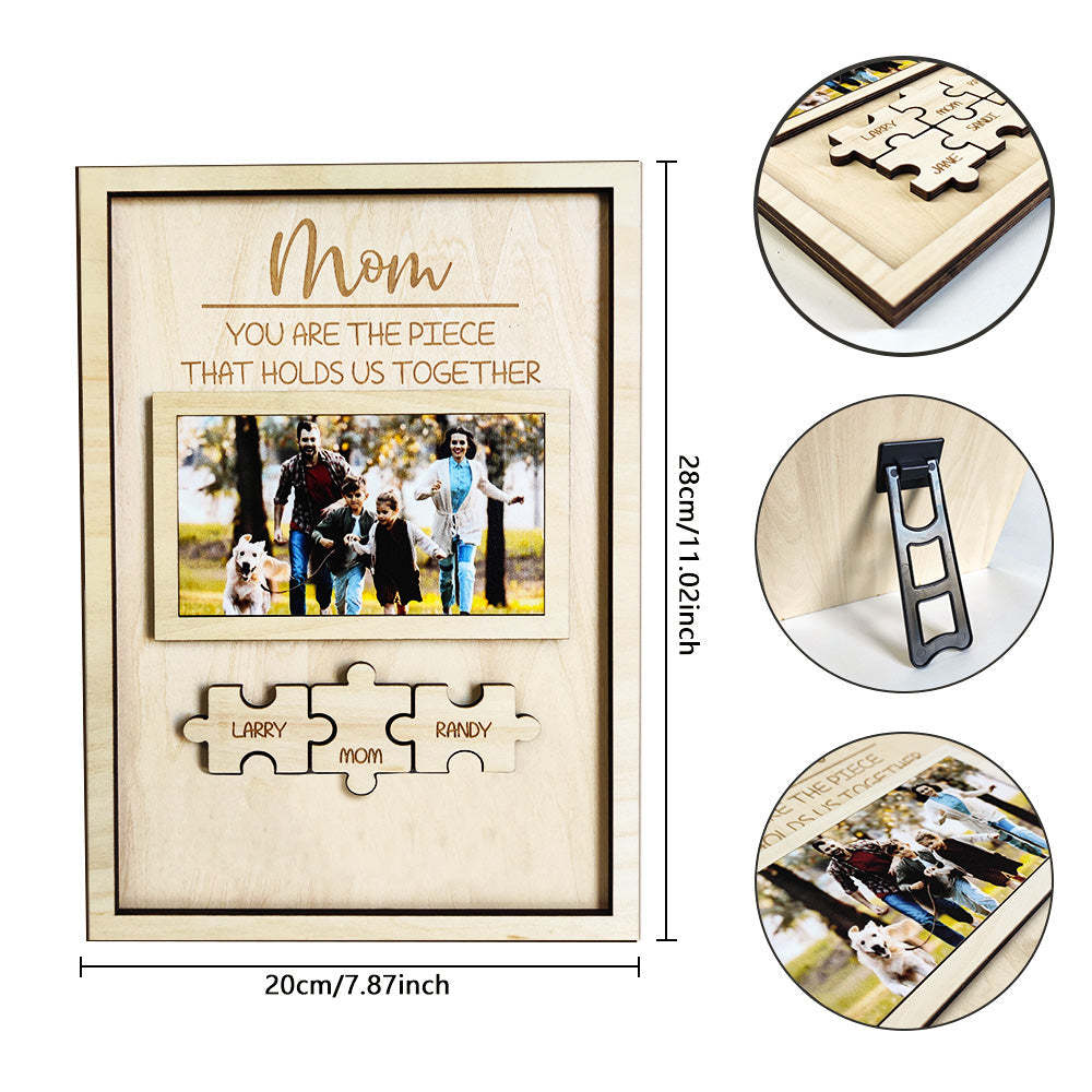 Custom Mom You Are The Piece That Holds Us Together Puzzle Piece Schild Personalisiertes Familienmitglied Schild Geschenk Für Mama - meinemondlampe