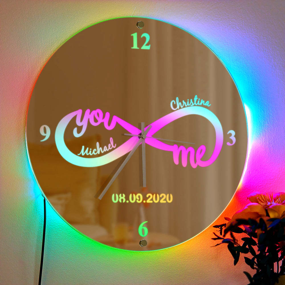 Personalisierte Infinity-namensuhr „you & Me“, Personalisierte Datumsspiegel-licht-wanddekoration - meinemondlampe