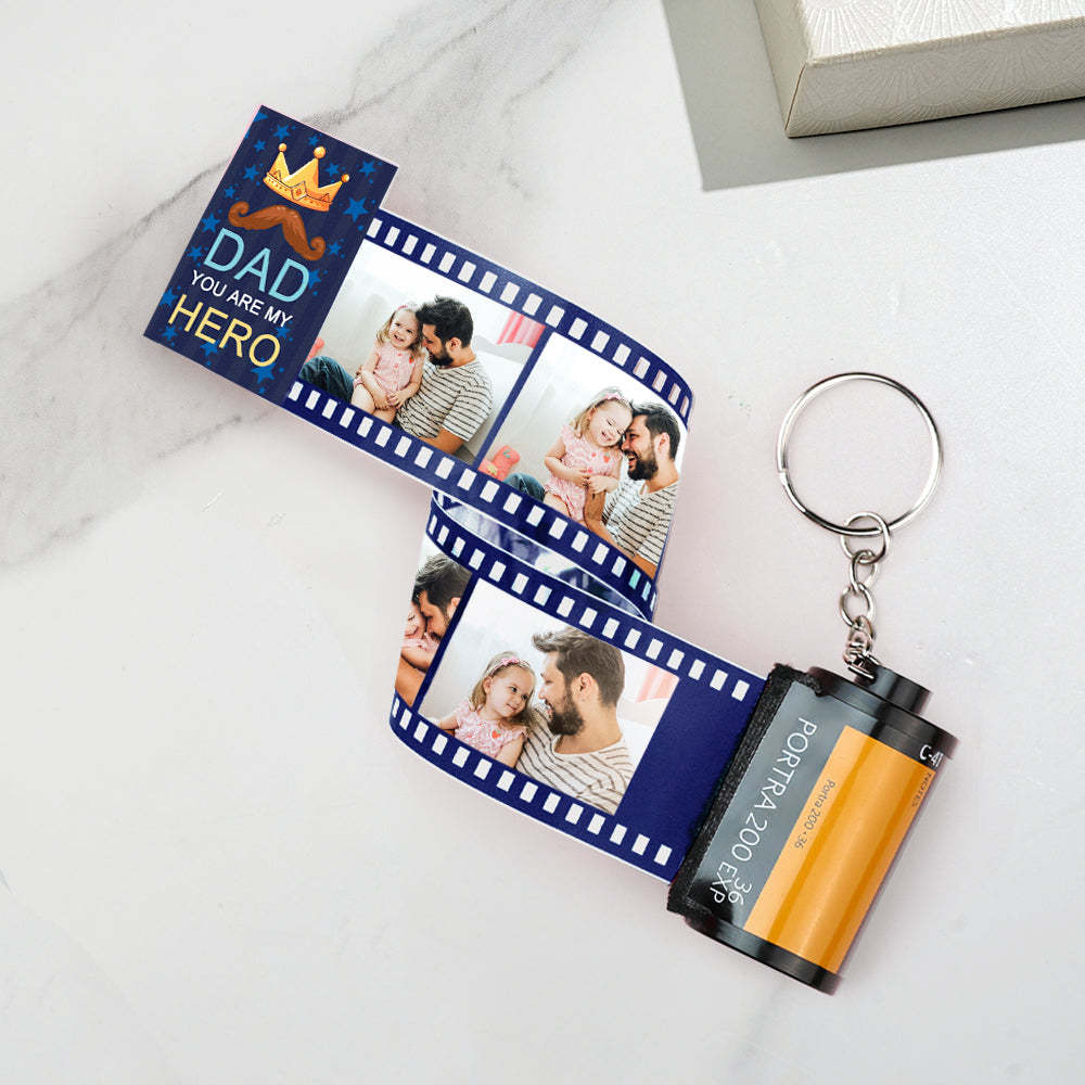 Personalisierter Fotokamera-schlüsselanhänger „dad You Are My Hero“, Filmrollen-schlüsselanhänger, Vatertagsgeschenk - meinemondlampe