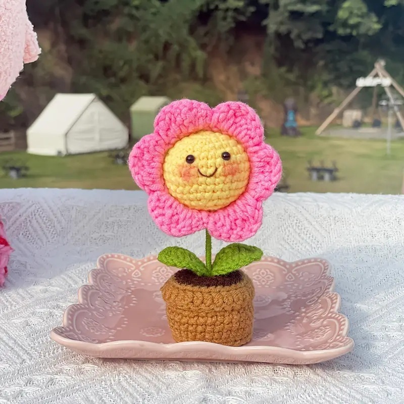 Gehäkelter Mini-blumentopf Mit Smiley-motiv, Regenbogen-pastell-schreibtischdeko - meinemondlampe