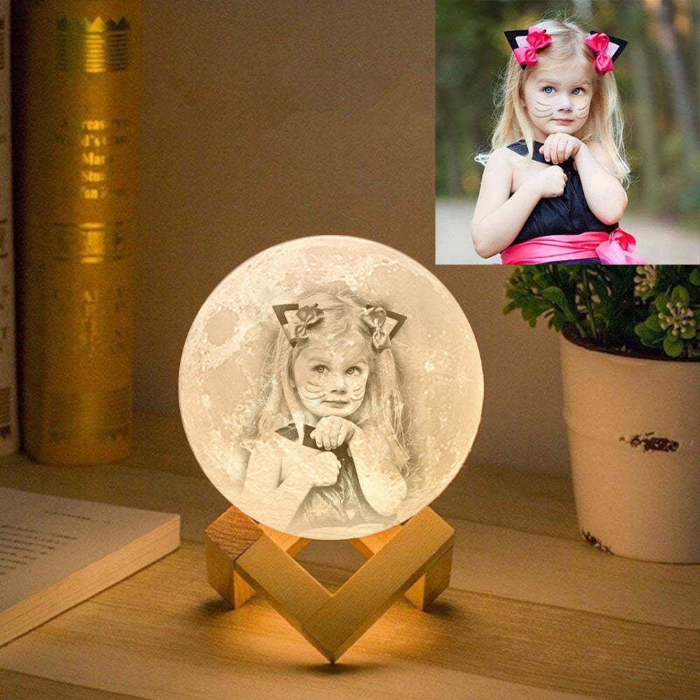 Mondlampe Mit Individueller Fotogravur Im 3d-druck, Kreative Idee Für Babys – Tippen Sie Auf Drei Farben - meinemondlampe