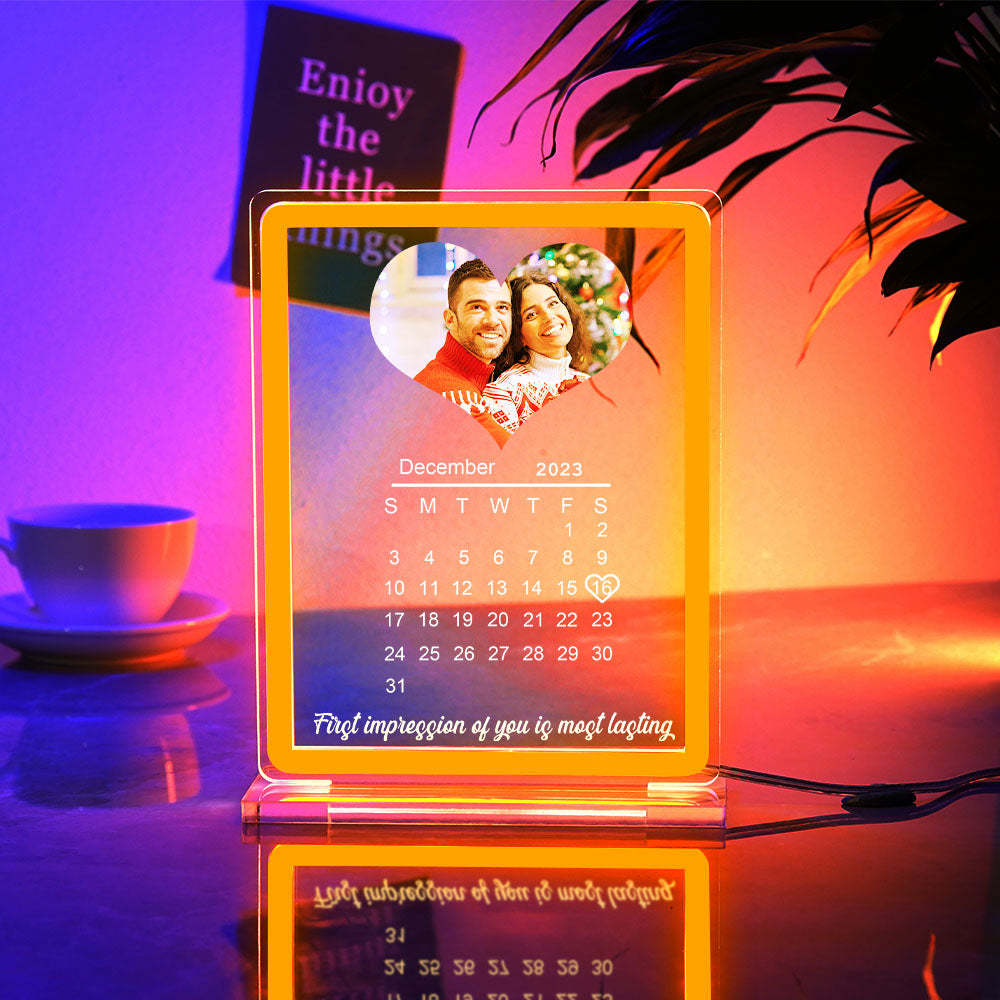 Personalisiertes Herz-fotokalender-nachtlicht Mit Neonschild, Individuelle Datumslampe Für Paare - meinemondlampe