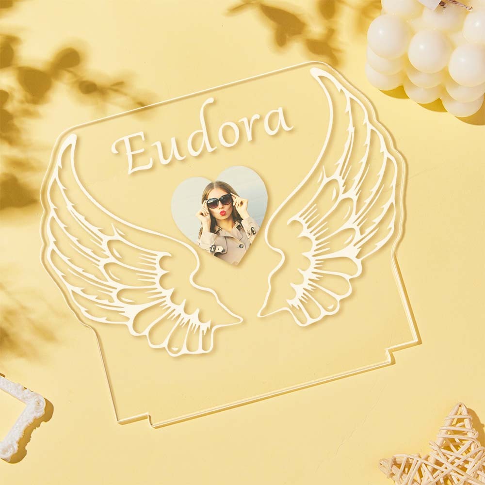 Kundenspezifisches Foto-acryl-nachtlicht Mit Namen Angel Wings Geschenk Für Paare - meinemondlampe