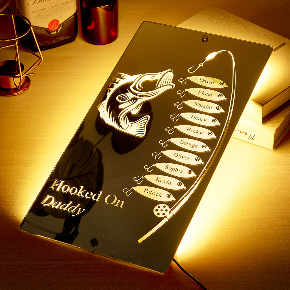 Personalisierter Spiegel Mit Namen Und Aufschrift „hooked On Daddy", Vatertagsgeschenk - meinemondlampe