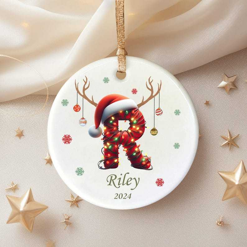 Personalisiertes Namensornament: 2025 Weihnachts-familienandenken, Personalisierter Name Weihnachtssublimation, Initialornament, Weihnachtsdekoration - meinemondlampe