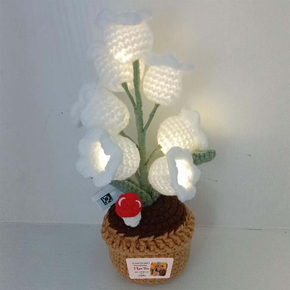 Gehäkeltes Maiglöckchen Mit Led-beleuchtung – Leuchtende Topfblume Aus Strickgarn Für Stimmungsvolles Wohnambiente