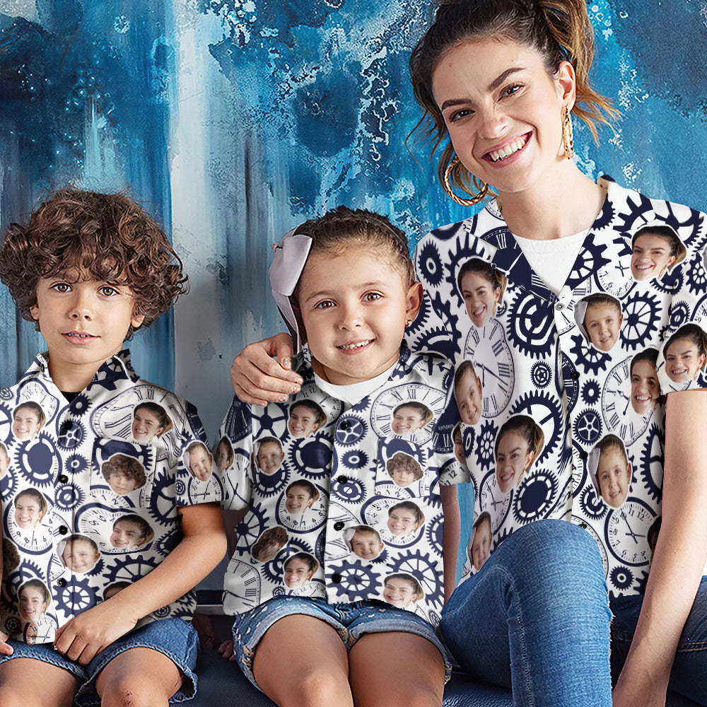 Camisa Con Cara Personalizada Camisas Hawaianas Para Mujeres Y Niños Camisa De Manga Corta Regalo Del Día De La Madre - Reloj - santacalcetines