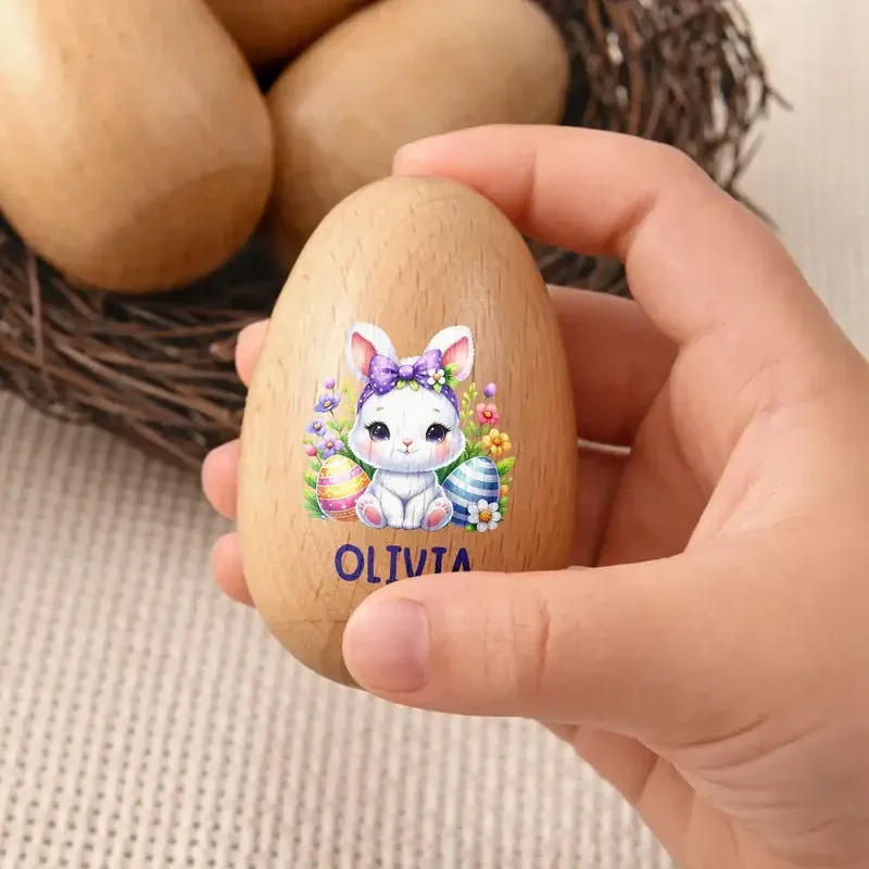 Nombre Personalizado Con Conejito De Acuarela - Sonajero Musical De Madera Personalizado Para Huevos De Pascua - santacalcetines