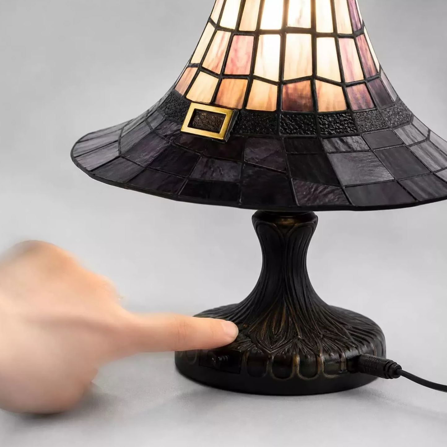 Lampada Per Cappello Da Strega In Vetro Colorato, Lampada Da Tavolo Decorativa In Resina, Luce Notturna Per Cappello Da Strega Di Halloween, Lampada Per Accenti Di Decorazioni Per La Casa Fantasy - mymoonlampit