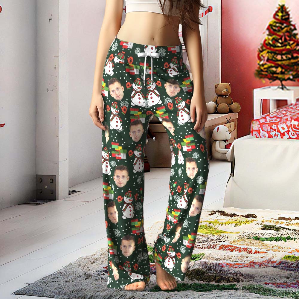 Benutzerdefinierte Gesichtshose Für Damen In Grün, Lockere Pyjamahose Mit Weitem Bein, Schneemann, Frohe Weihnachten -