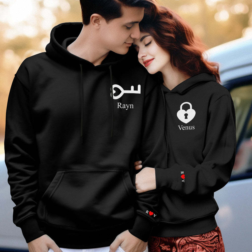 Personalisierter Text Bestickter Kapuzenpullover, Bedeutungsvolles Herz-schlüssel- Und Schloss-set, Paar-sweatshirt - 