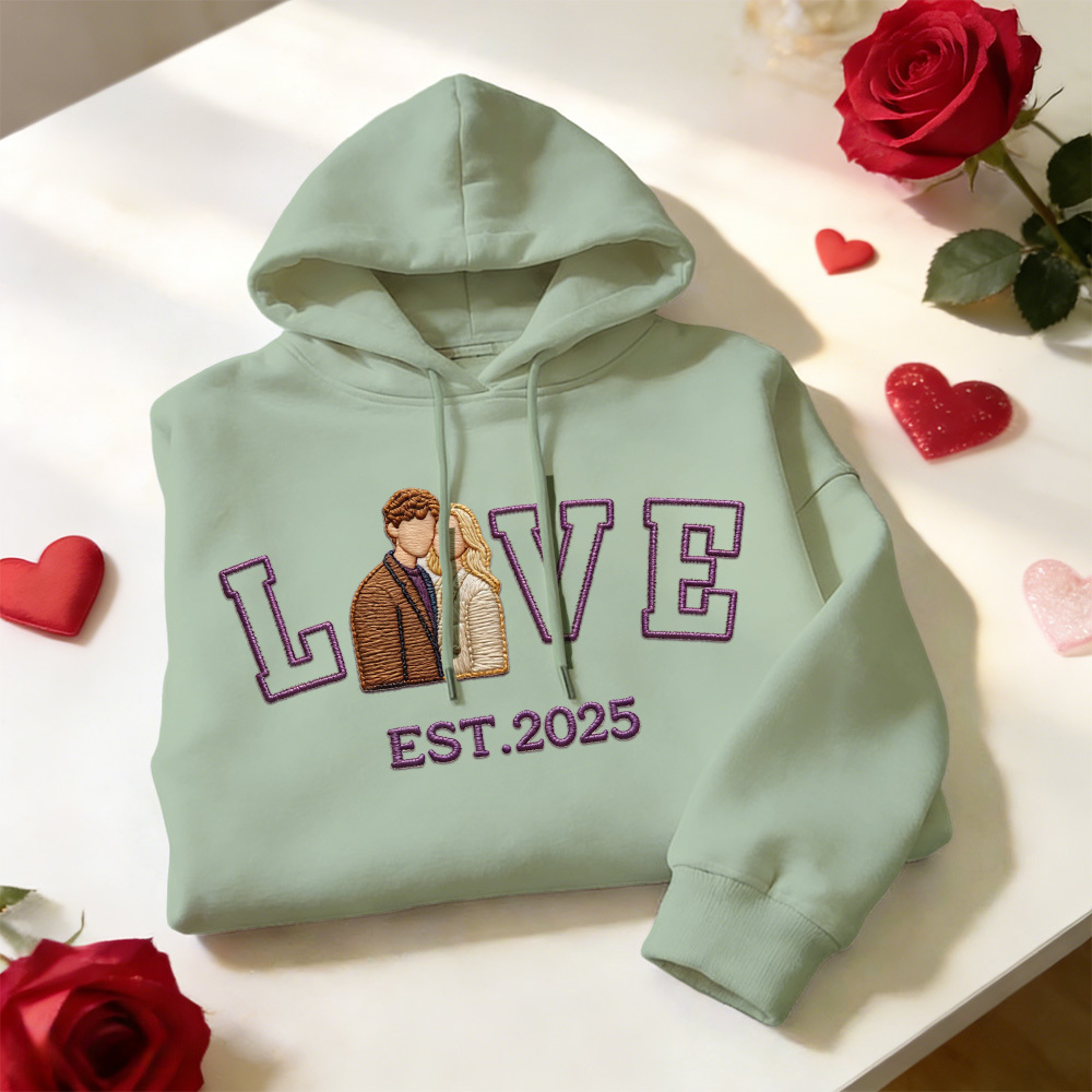 Personalisiertes Sweatshirt/hoodie Mit Besticktem Foto Eines Paares Mit Dem Aufdruck „love Est. Year“ - FotoSocken
