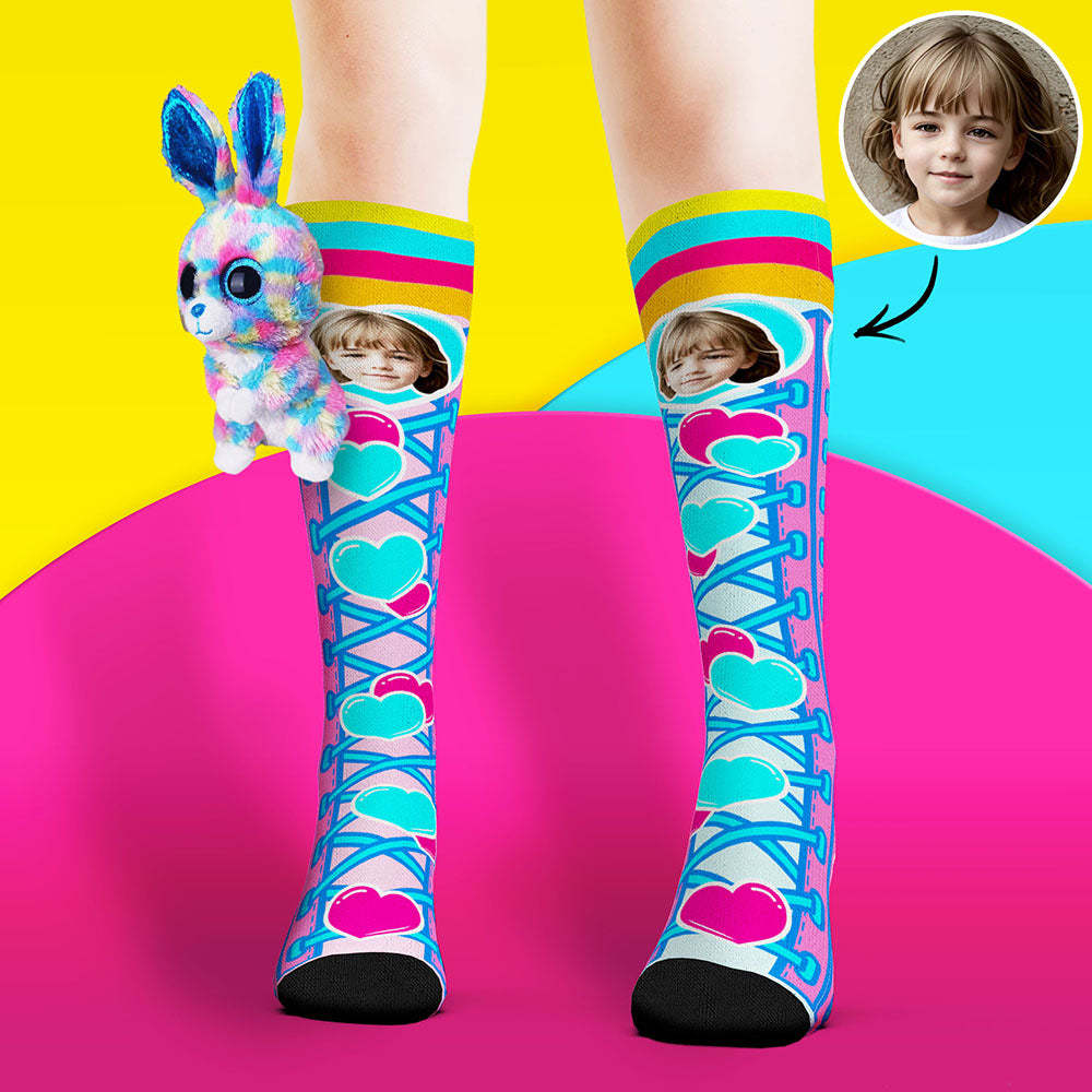 Benutzerdefinierte Socken Kniehohe Gesichtssocken Kaninchenpuppe Blaue Liebesherzsocken - 