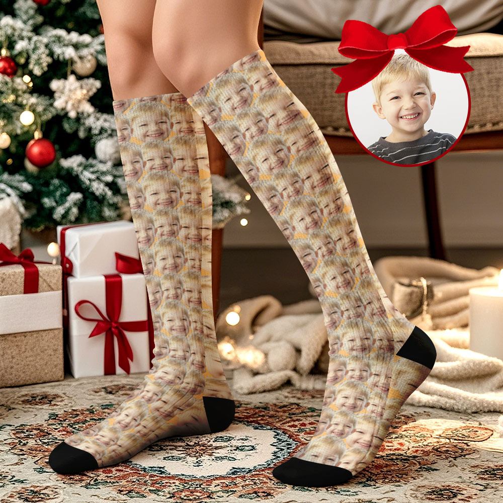 Weihnachtsgeschenke, Kniehohe Socken Mit Individuellem Gesicht, Personalisierte Weihnachtssocken. Frohe Weihnachten - FotoSocken