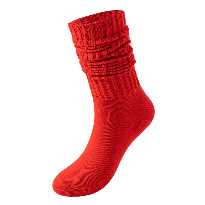 Slouch-socke Mit Anhängern. Jedes Paar Ist Frei Gestaltbar. Machen Sie Ihre Eigenen Diy-junk-socken & Broschen-anstecknadeln, Die Im Trend Liegen - FotoSocken