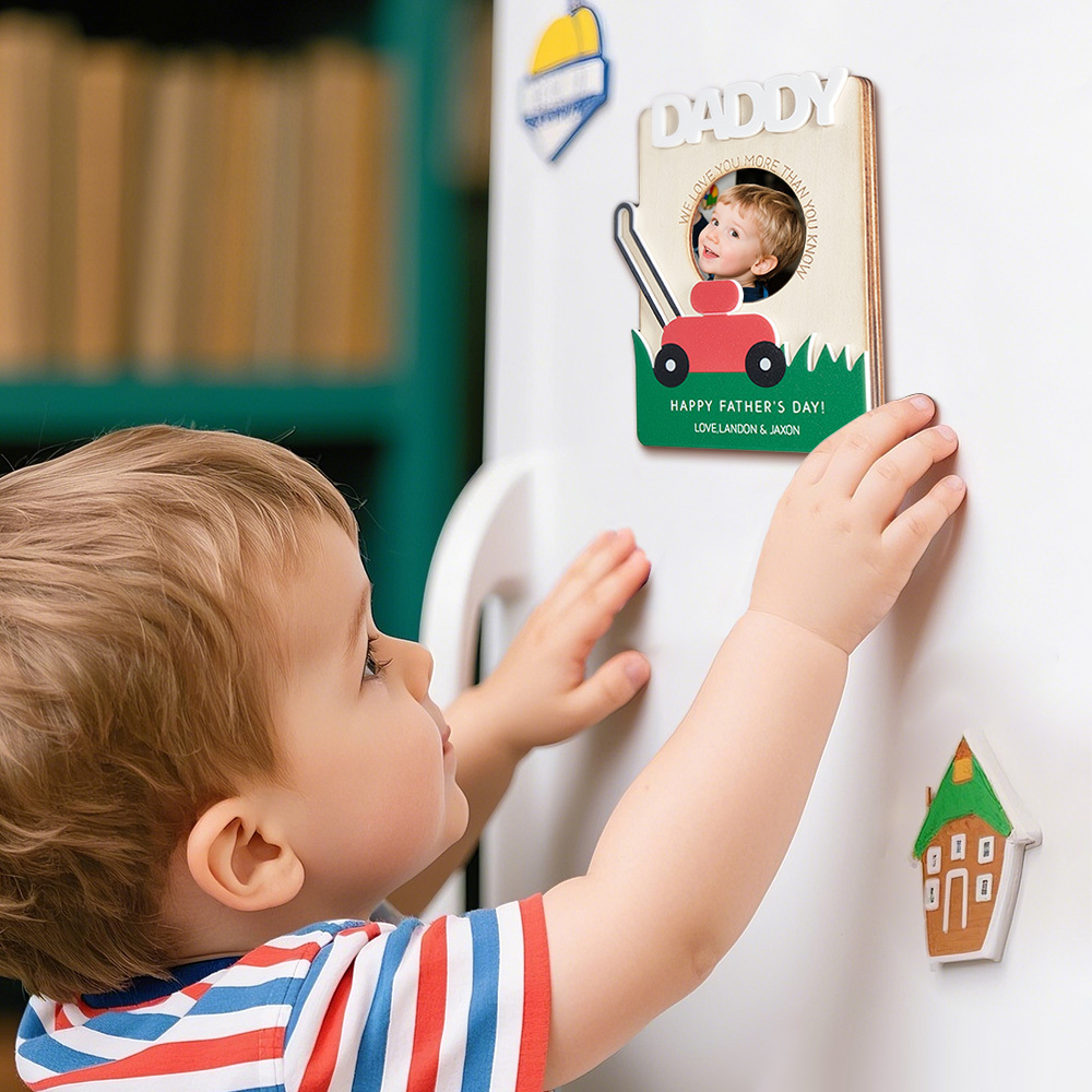 Gepersonaliseerde Koelkastmagneet Met Foto En Tekst Voor Vaderdag, Gepersonaliseerd Met Foto Van Een Maaier En Een Koelkastmagneet Als Cadeau Voor Papa. Fotolijst Voor Op De Koelkast. - SokkenFoto