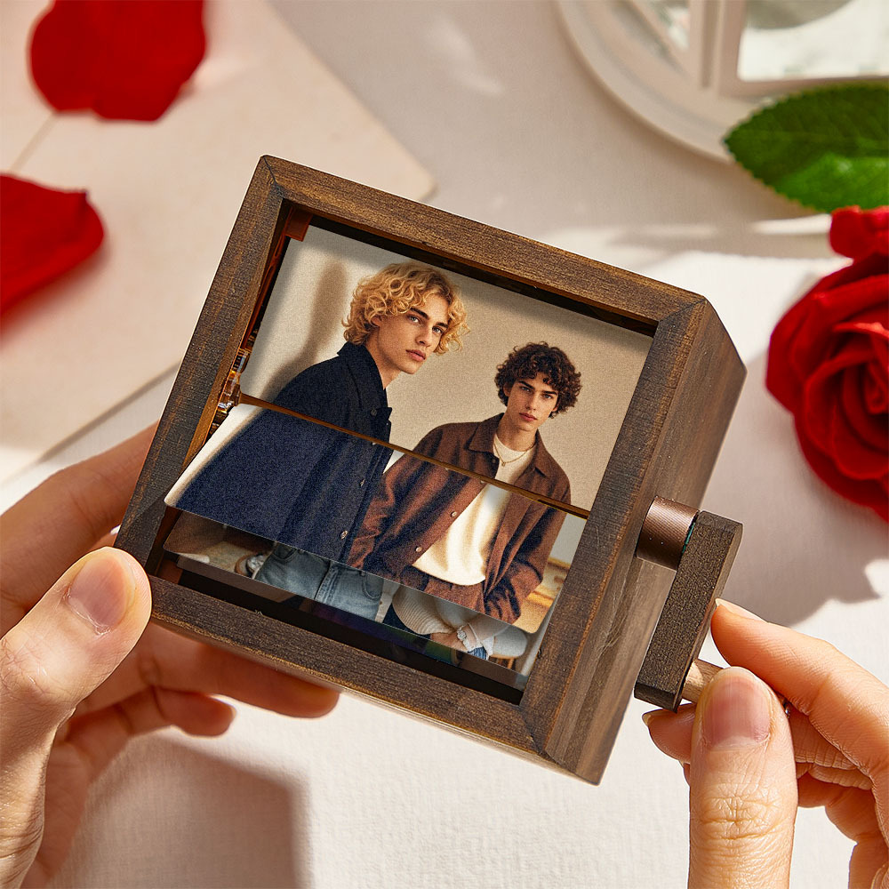 Op Maat Gemaakte Flipboekframe-animatiemachine Mechanisch Met De Hand Aangedreven Fotoalbum Met Lichtzwarte Walnoot Baby-fotokubusframe Creatief Cadeau LGBT