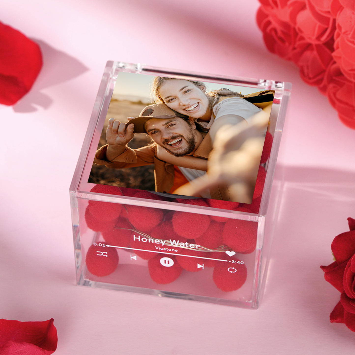 Aangepaste Mini Vinyl Platenspeler Automatische Muziekspeler Aangepaste Fotohoes Stijl Gegraveerd Jubileumcadeau Voor Koppels - SokkenFoto