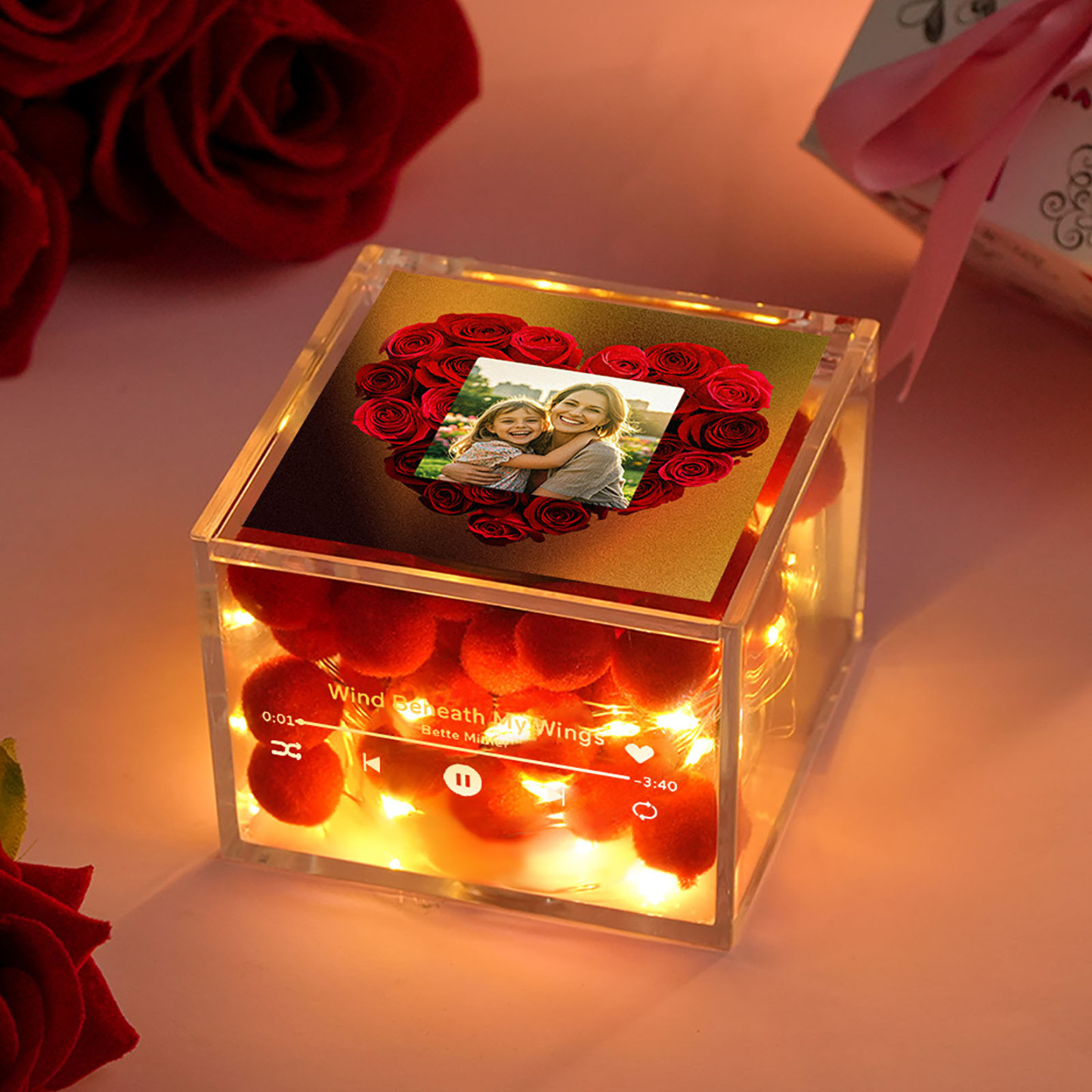 Gepersonaliseerde Mini Vinyl Platenspeler Gepersonaliseerde Rode Hart Bloem Stijl Foto Gegraveerd Moederdag Cadeau Voor Moeder - SokkenFoto