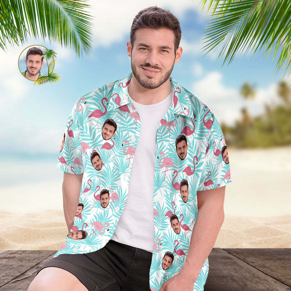 De Hawaiiaanse Overhemden Van Het Gezicht Van De Douane De Kleurrijke Blauwe Flamingo's Zien Hawaiiaans Overhemd Onder Ogen - SokkenFoto