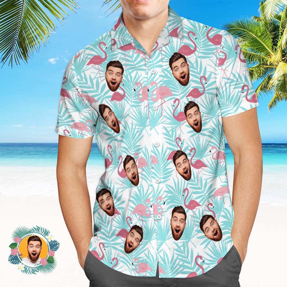 De Hawaiiaanse Overhemden Van Het Gezicht Van De Douane De Kleurrijke Blauwe Flamingo's Zien Hawaiiaans Overhemd Onder Ogen - SokkenFoto