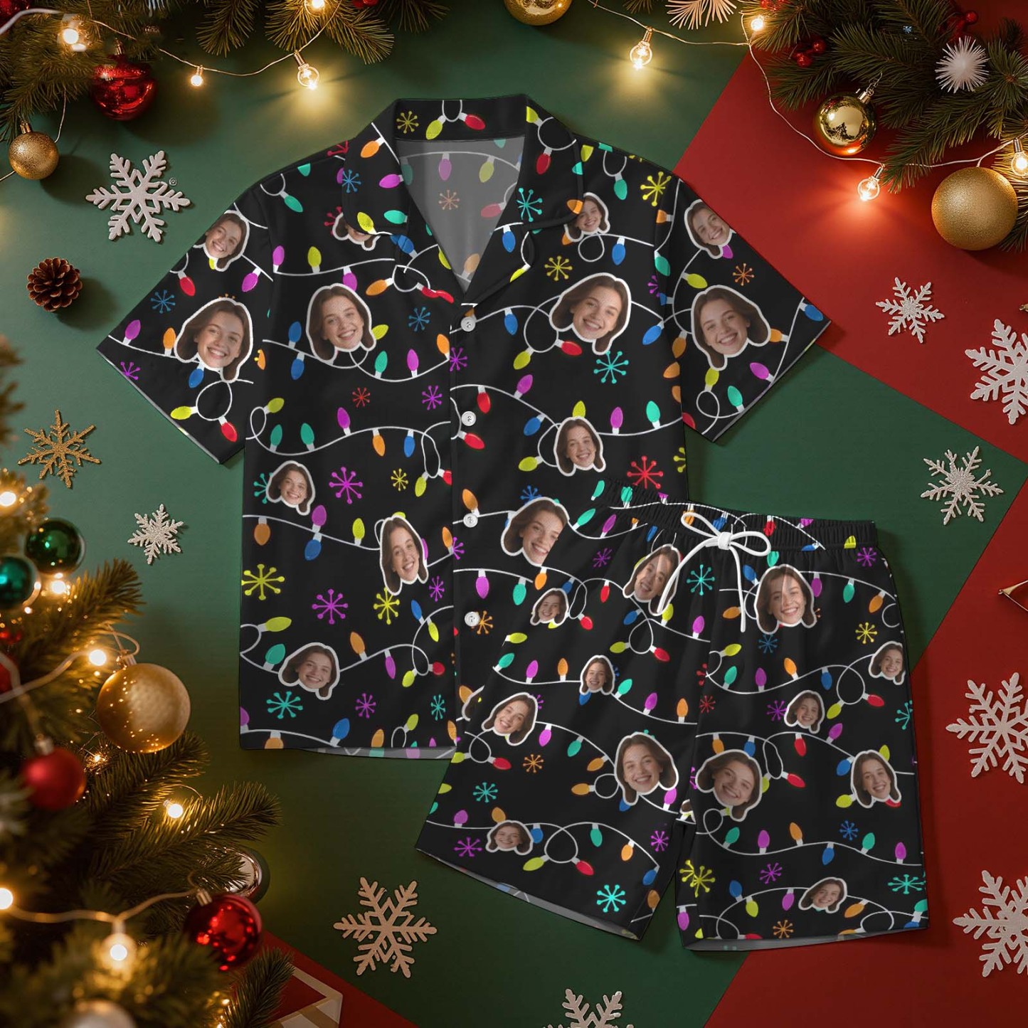 Kerstcadeaus Aangepaste Pyjama's Met Korte Mouwen Kerstverlichting Gepersonaliseerde Nachtkleding Liefdescadeaus Voor Haar - SokkenFoto