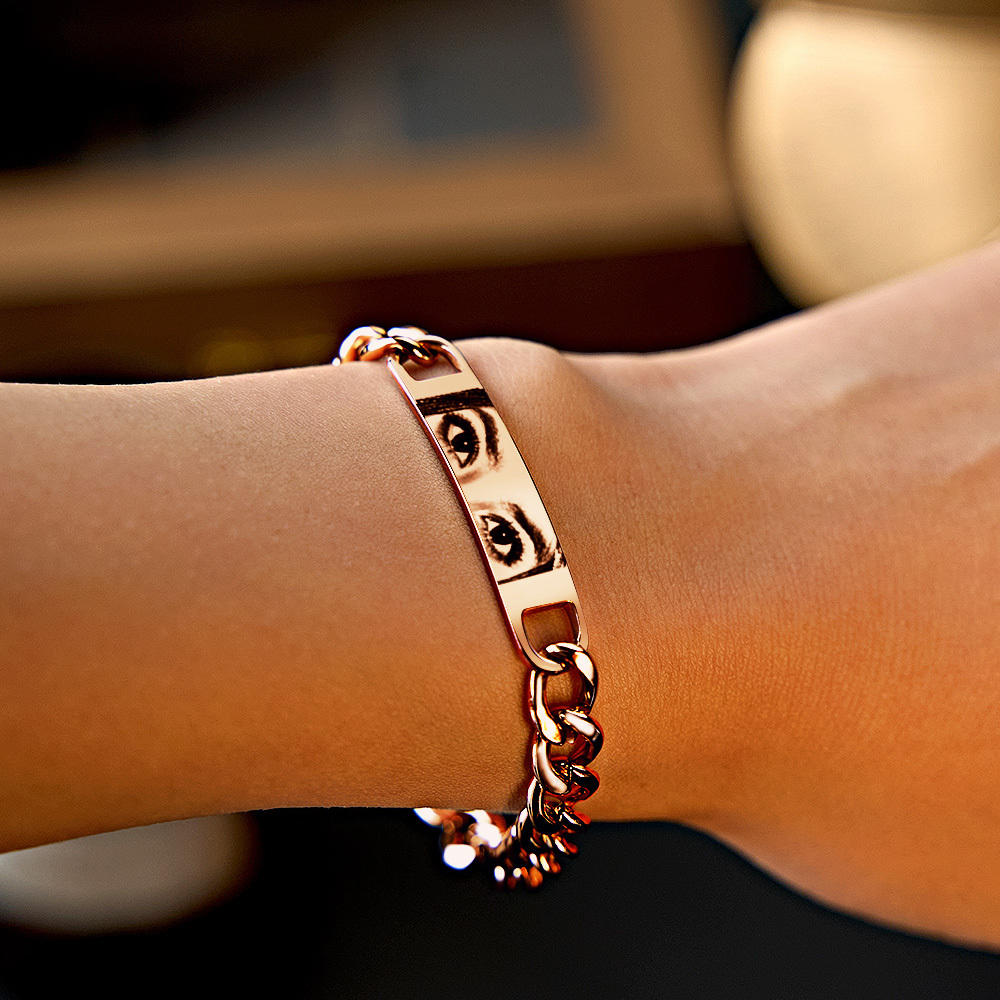 Gepersonaliseerde Armband Met Oogfoto Voor Koppels - Gepersonaliseerd Lasergegraveerd Roestvrijstalen Aandenken, Jubileumcadeau - SokkenFoto