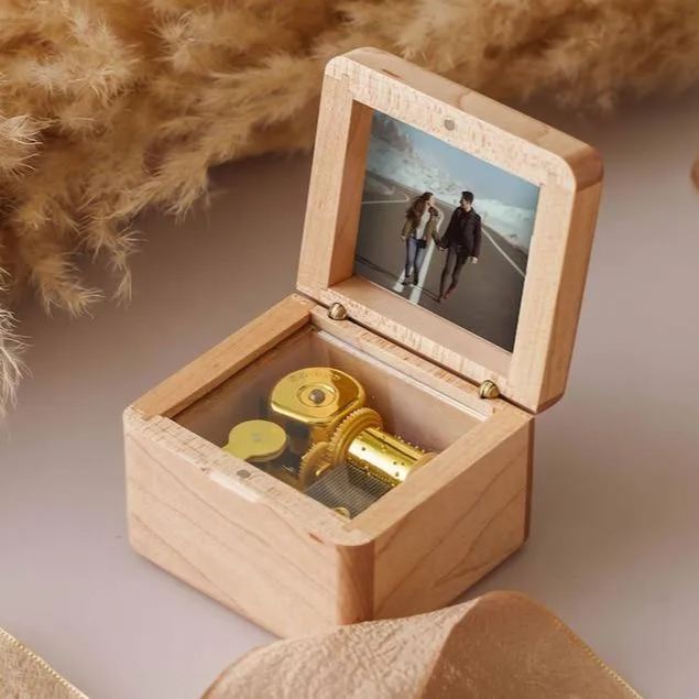 Gepersonaliseerde Muziekdoos, Moederdagcadeau Voor Haar, Gepersonaliseerde Muziekdoos Met Foto, Jubileumcadeaus Voor Vriendje, Muziekcadeaus Voor Mama En Papa - SokkenFoto