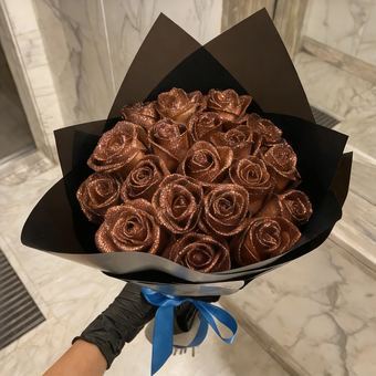 Glitterrozenboeket: De Perfecte Uiting Van Liefde, Het Beste Rozenboeket Als Cadeau Voor Haar.