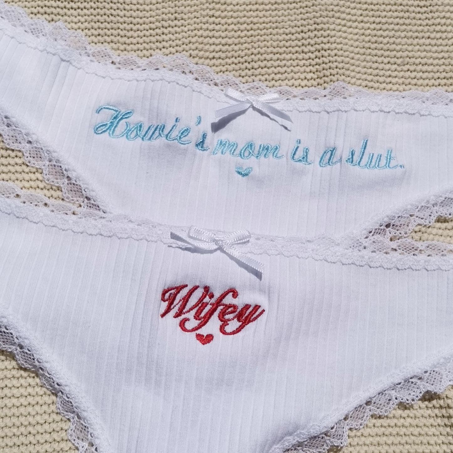 Gepersonaliseerde Katoenen String – Aangepaste Geborduurde Naam, Bruidslingerie, Huwelijkscadeau - SokkenFoto