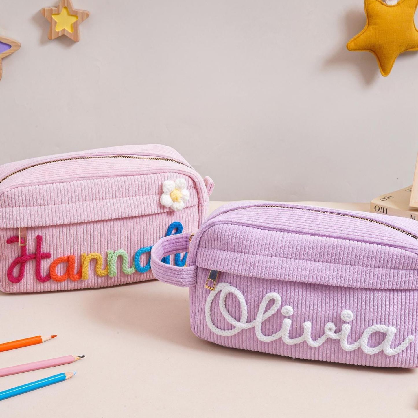 Gepersonaliseerde Corduroy Etui, Aangepaste Naam Corduroy Etui, Terug Naar School Cadeau, Monogram Potlood Tas Met Garennaam, Cadeau Voor Kinderen - SokkenFoto