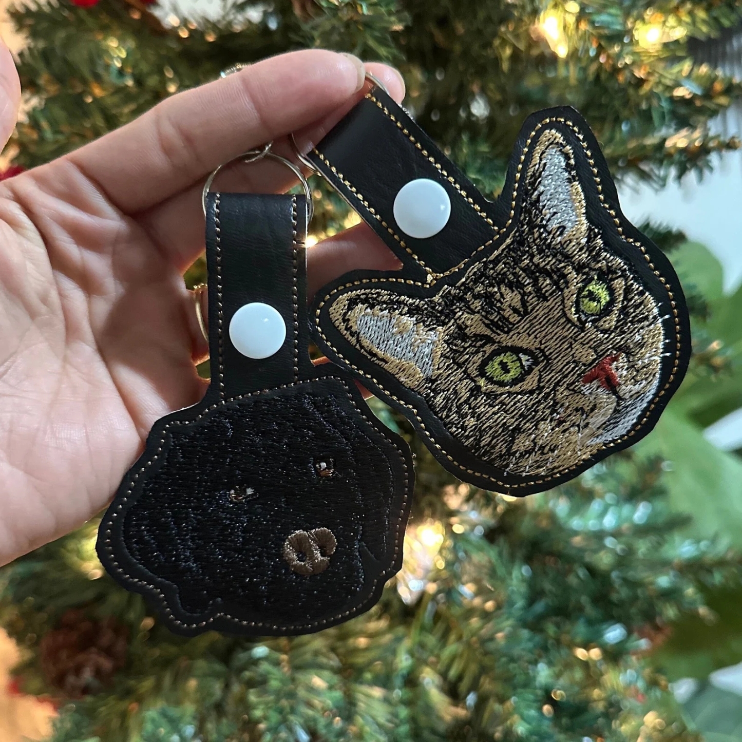 Sleutelhanger Met Gepersonaliseerd Huisdierportret – Sleutelhanger Geborduurde Hond Voor Dierenliefhebbers