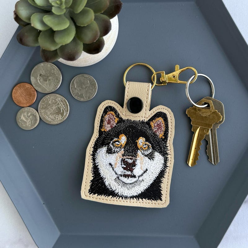 Personalized Realistic Pet Keychain  Gift for Pet Parent or Dog Lover  Dog Memorial Christmas Gifts - Get Photo Blanket