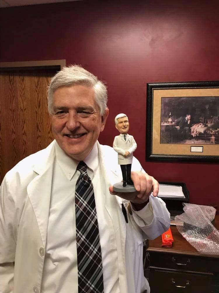 Fully Body Customizable 1 Person Custom Bobbleheads With Engraved Text - Get Photo Blanket