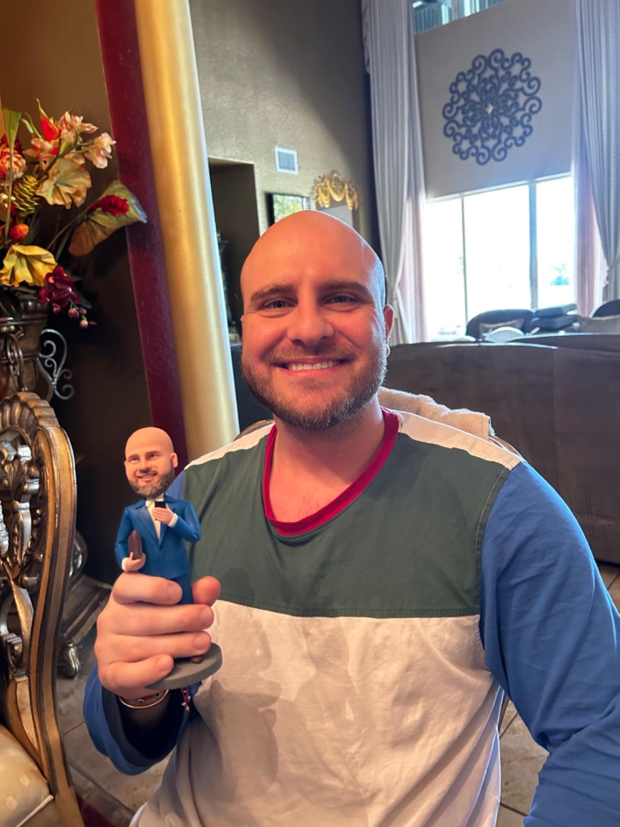 Fully Body Customizable 1 Person Custom Bobbleheads With Engraved Text - Get Photo Blanket