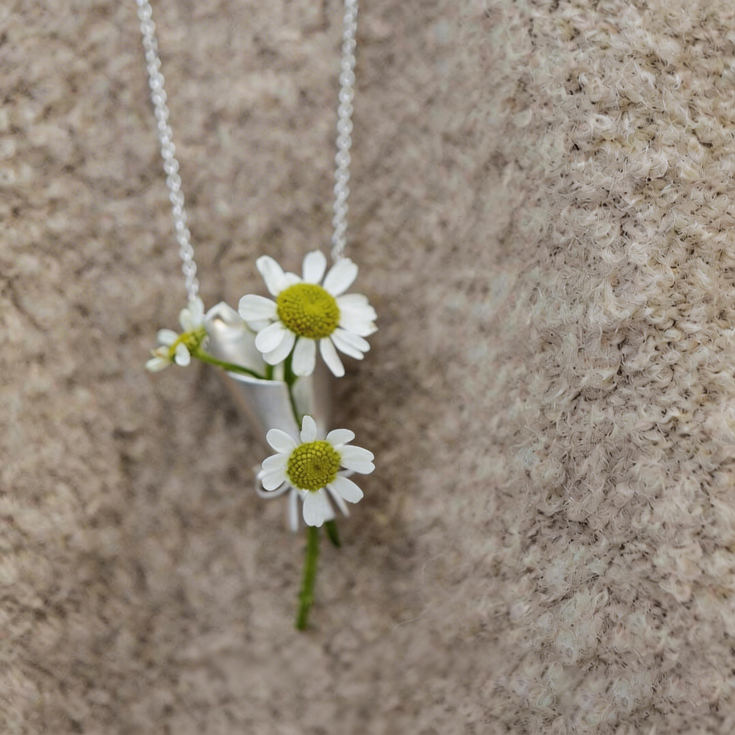 Mini Bouquet Necklace & Brooch Flower Holder Jewelry with Bow Design