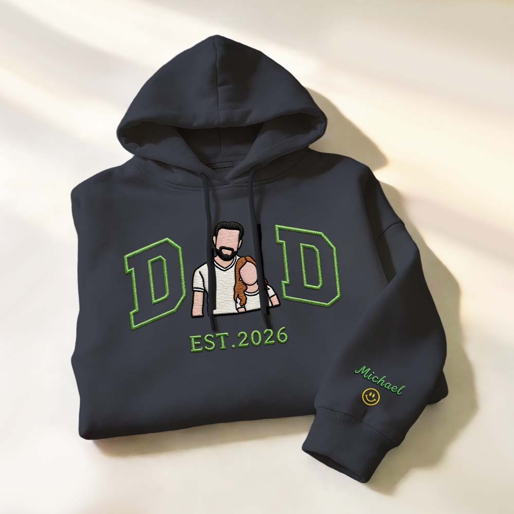 Personalized Sweatshirt with Embroidered Portrait for Dad – Father's Day Gift – Custom Gift with Embroidered Family Photo