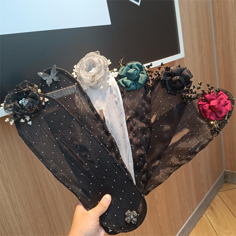 Instant Updo Magic  Easy Twist Fold Styling for Perfect Buns Hair Accessory for Women - Get Photo Blanket