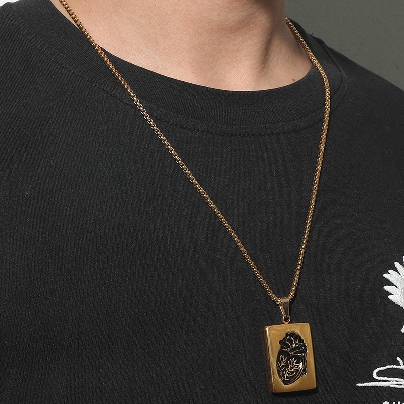 2Pcs Couple Anatomical Heart Puzzle Necklaces Heart Pendants Couple Matching Necklaces