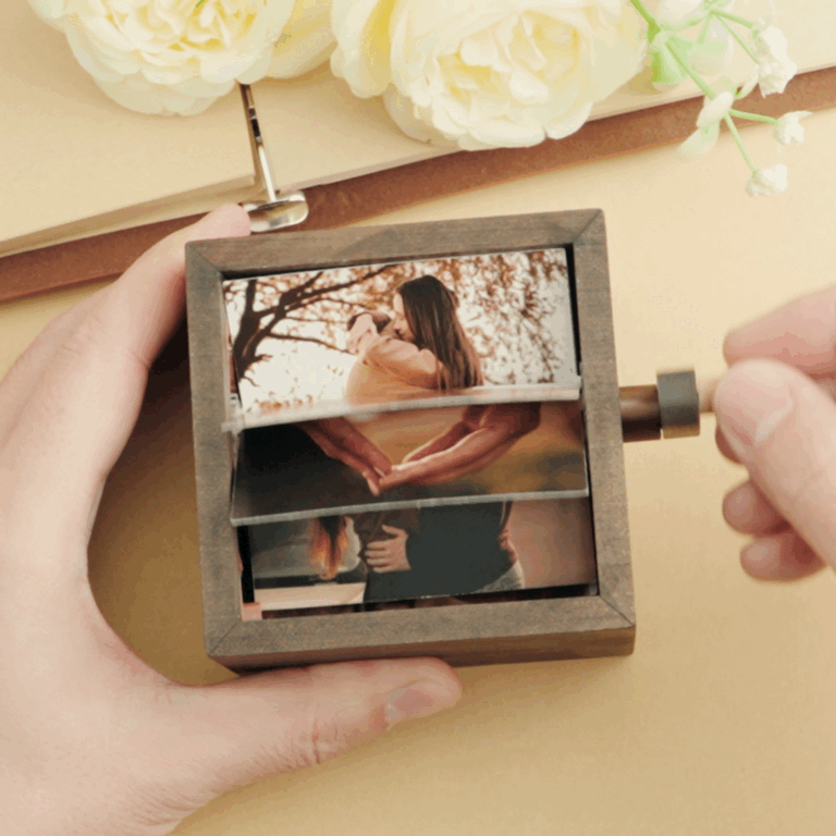 Custom Flip Book Frame Animation Machine Mechanical Hand-cranked Photo Album with Light Black Walnut Baby Photo Cube Frame Creative Gift