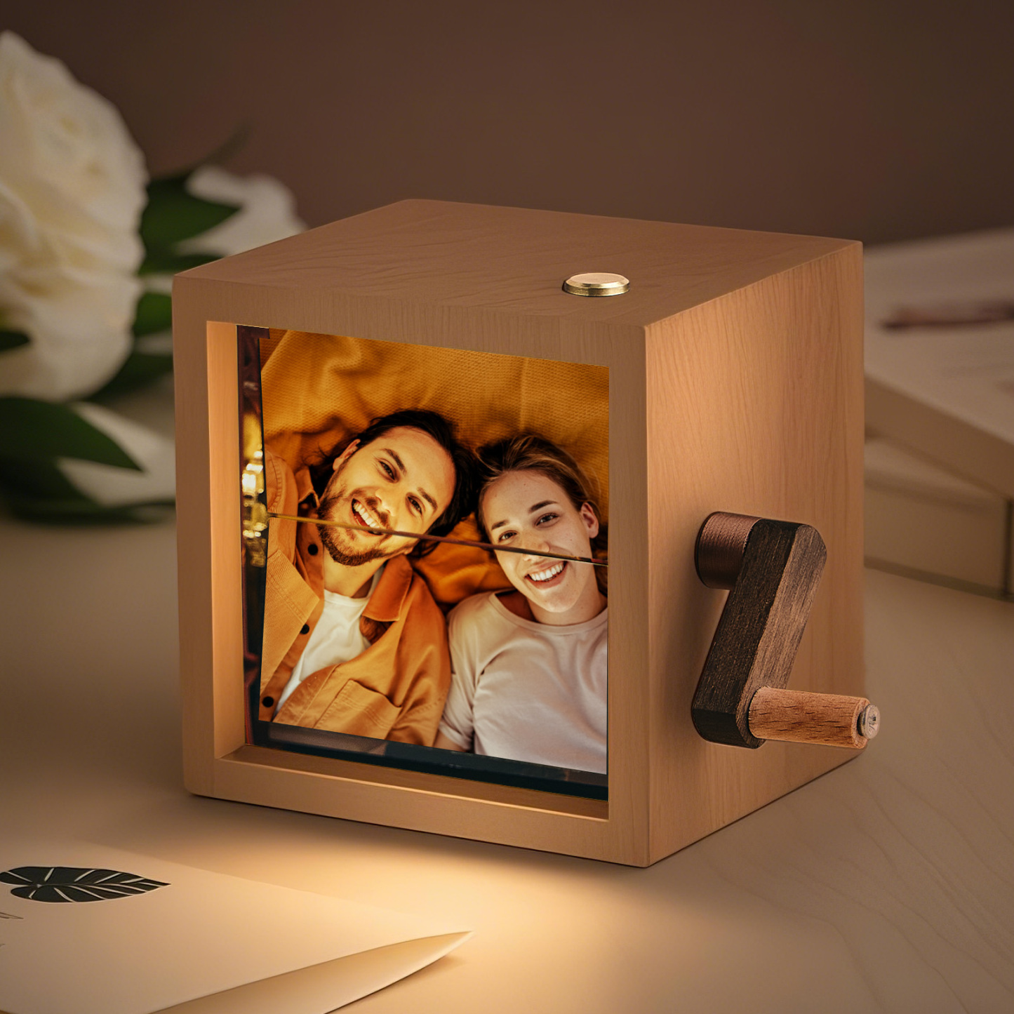 Custom Flip Book Frame Animation Machine Mechanical Hand-cranked Photo Album with Light Black Walnut Baby Photo Cube Frame Creative Gift