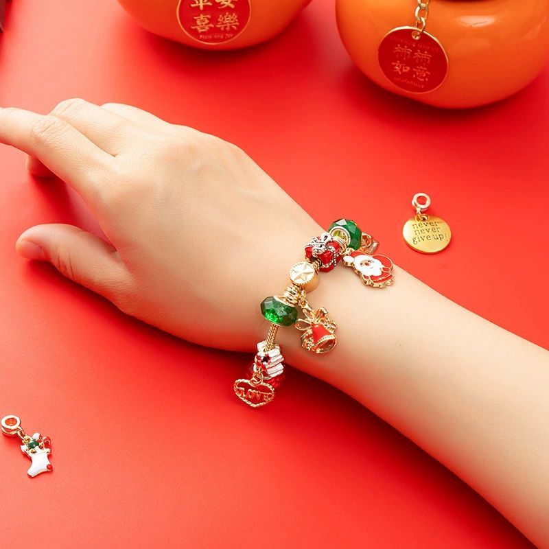 Christmas Princess Advent Calendar Bracelet 24 Days of Christmas Countdown Calendar Jewellery Blind Box, DIY Jewelry Making Kit with Charm Beads, DIY Christmas Bracelet Gifts for Girls