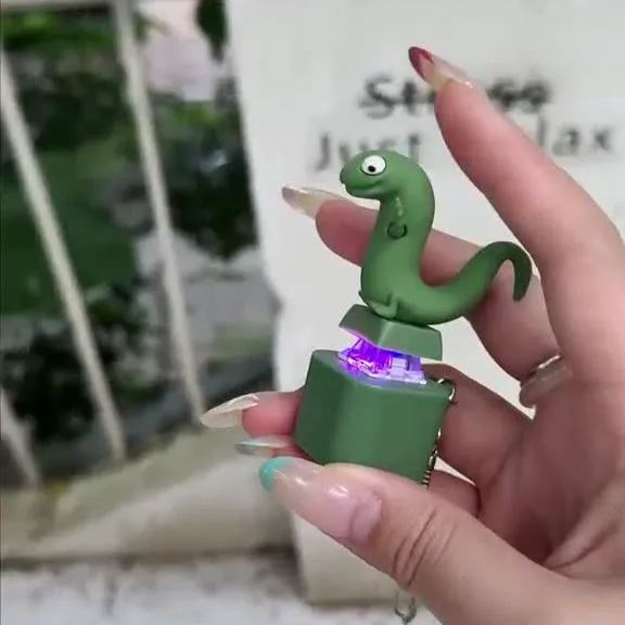 Lizard Keychain, Rechargeable Stress-Relieving Clicky Keyboard, Adult Animals Fidgets Single Key, Frog Croaking Stress Reliever with Colorful Lights (1 Pcs)