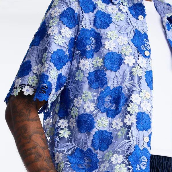 Men's Hawaiian Floral Shirt – Relaxed Fit Tropical Button Up for Beach & Vacation