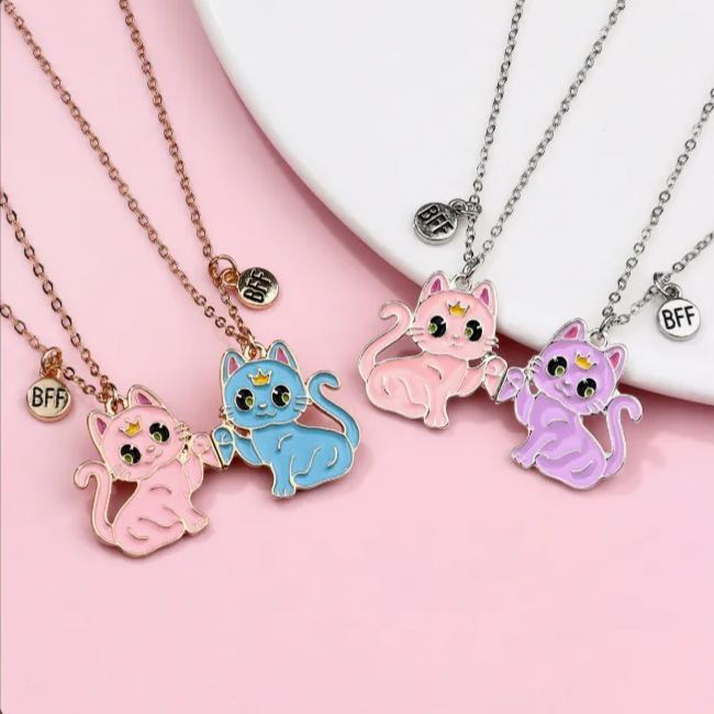 Black & White Cat BFF Matching Necklaces, Crown Kitten Best Friend Friendship Pendant Necklace Set for Girls
