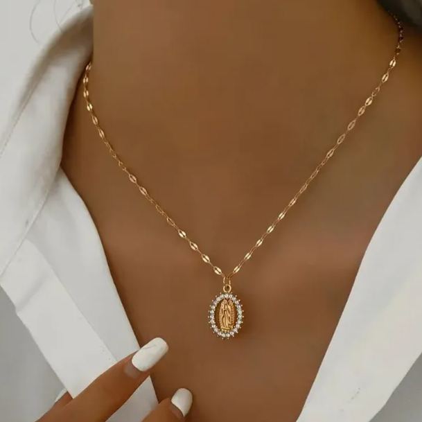 Radiant Virgin Mary Halo Pendant Necklace – Faith, Protection & Blessing